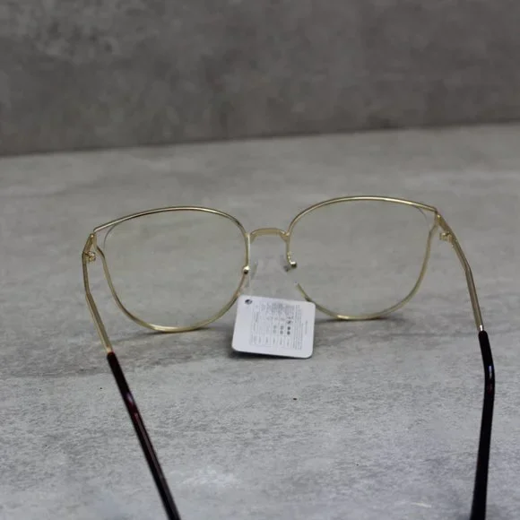 Clear lens thin frame glasses - Picture 4 of 11